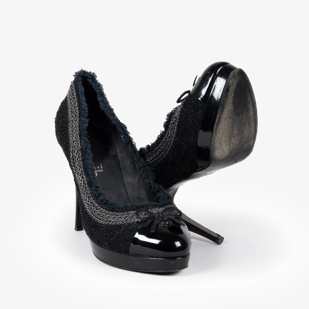 Chanel Tweed Cap-Toe CC Pumps